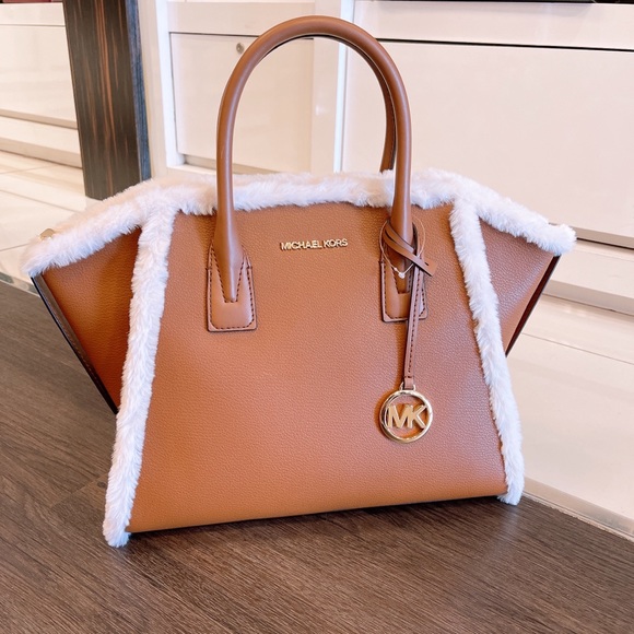 ！LAST ONE Michael Kors Avril Large Satchel - Picture 2 of 7